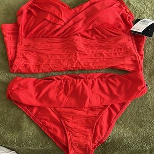 ST. JOHN rem sc tankini and retro pant sz 4, new unworn with labels. Must go